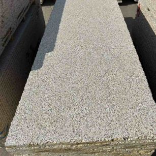 七台河 黄金麻花岗岩荔枝面毛板，半成品