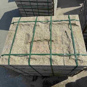 七台河 黄金麻花岗岩石材自然面蘑菇石成品