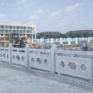 七台河 白麻花岗岩荔枝面河道栏杆