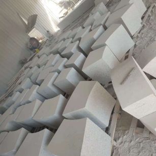 七台河 白麻花岗岩异形坐凳