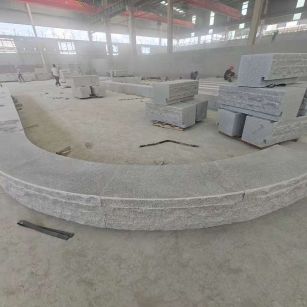 七台河 芝麻白异形坐凳，自然面光面弧形加工