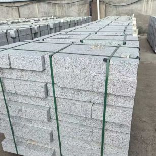 七台河 白麻花岗岩路沿石，弧形路沿石，道牙石，马路牙子，界石，路缘石，平沿石，直岩石，平缘石等