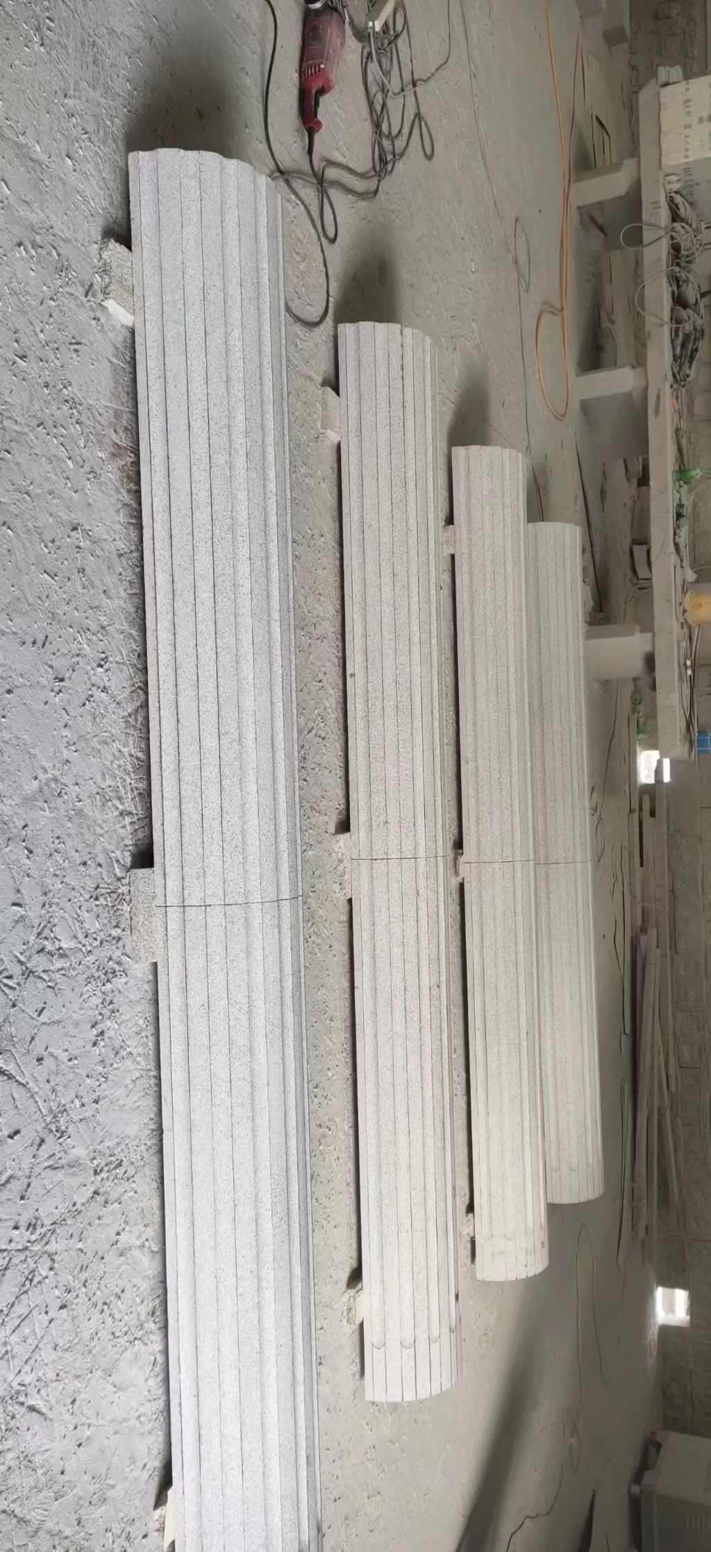 七台河 花岗岩厂家带你看白麻花岗岩门楼大柱柱皮