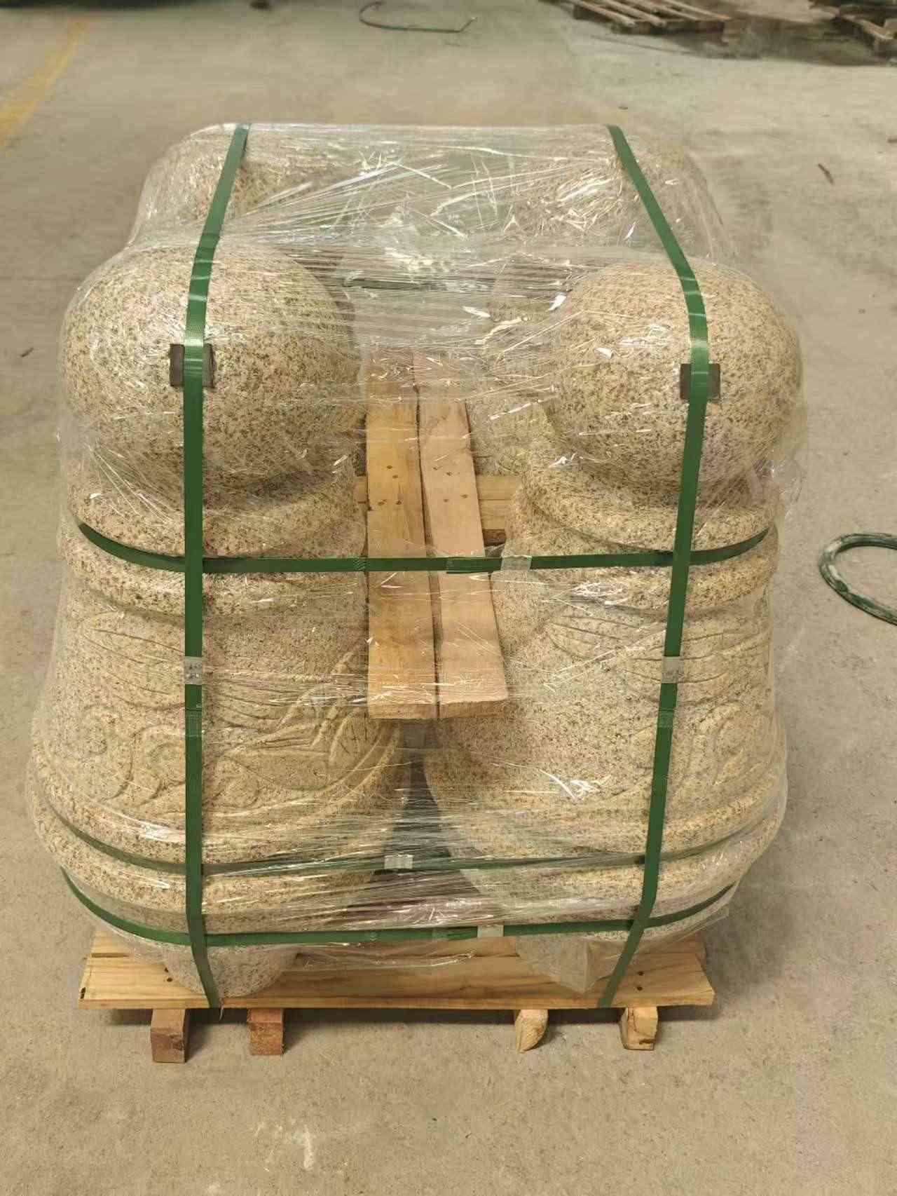 七台河 黄金麻异形定制雕花——棒棒糖挡车柱