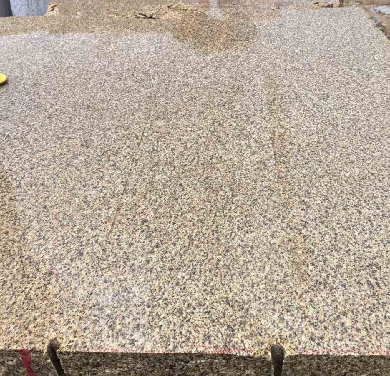 七台河 黄金麻花岗岩石材方料