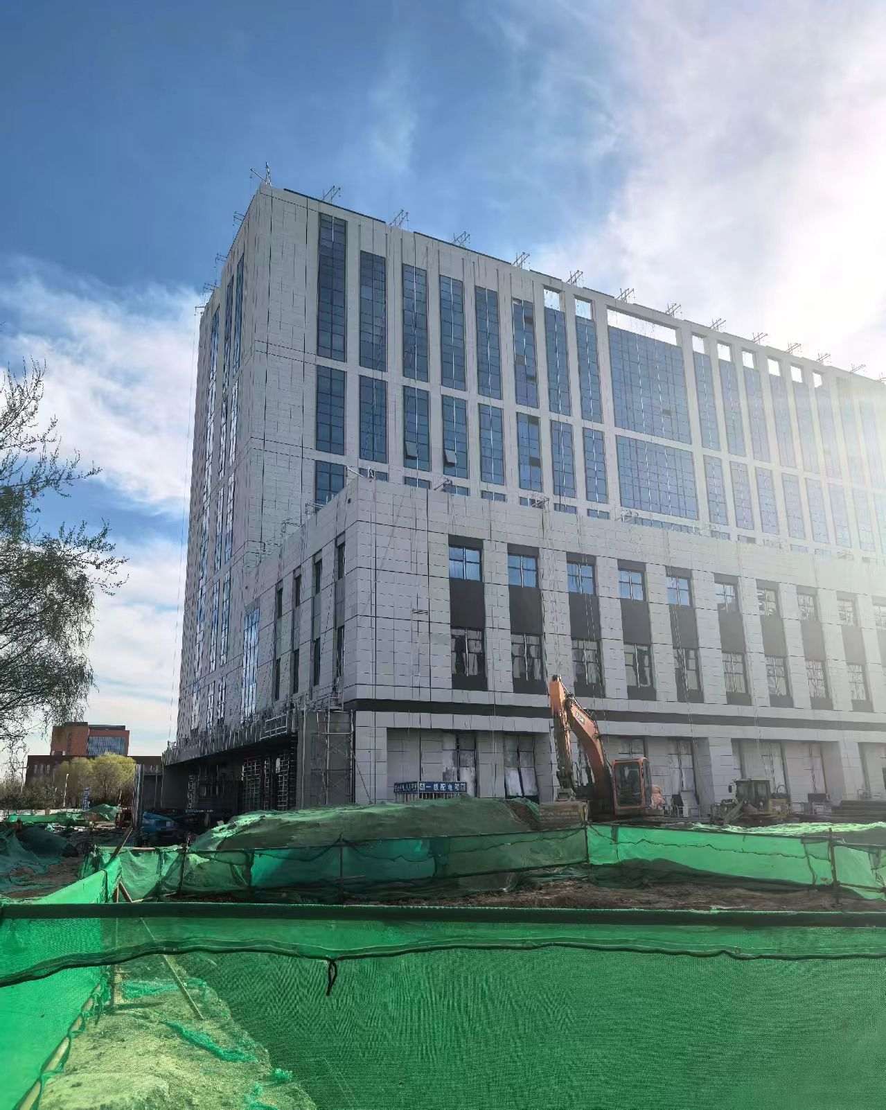 七台河 白麻花岗岩石材外墙干挂