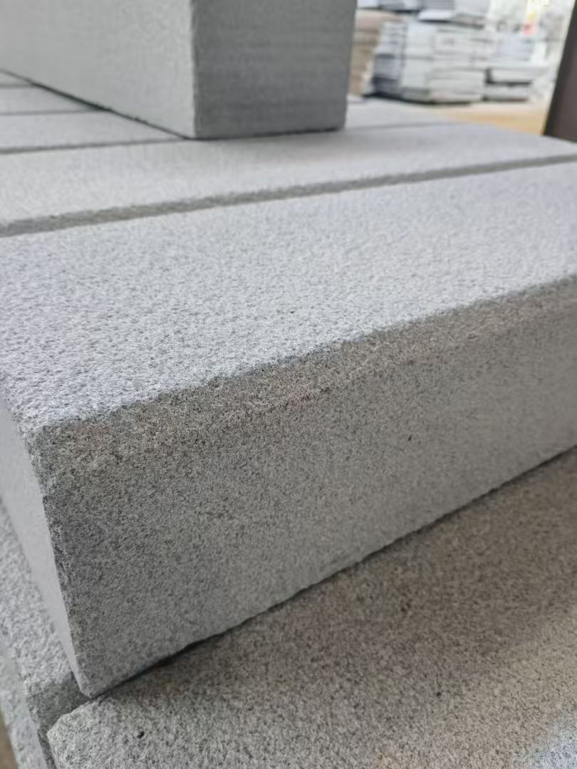 七台河 芝麻灰荔枝面路沿石