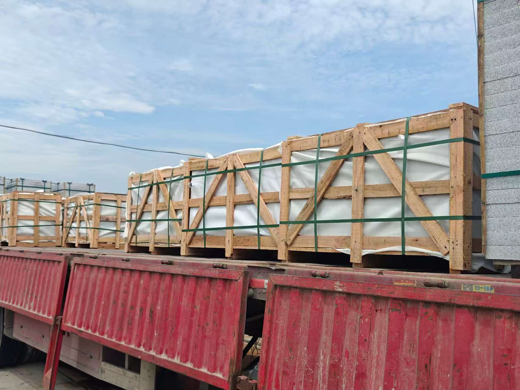 七台河 芝麻白花岗岩地铺石出口专车-泰国游