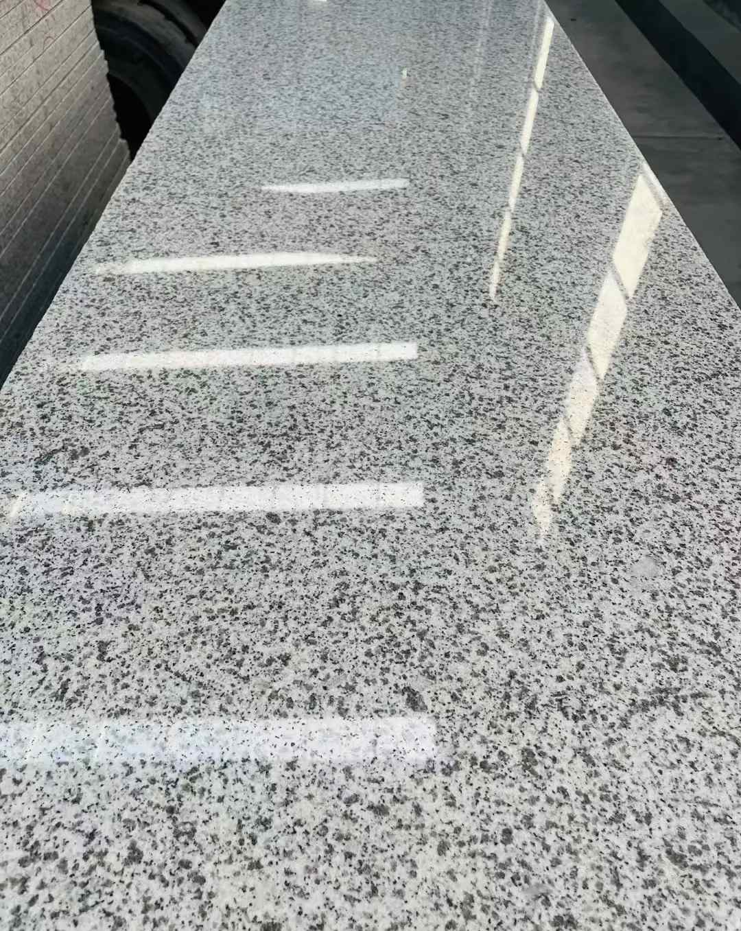 七台河 白麻花岗岩光面毛板